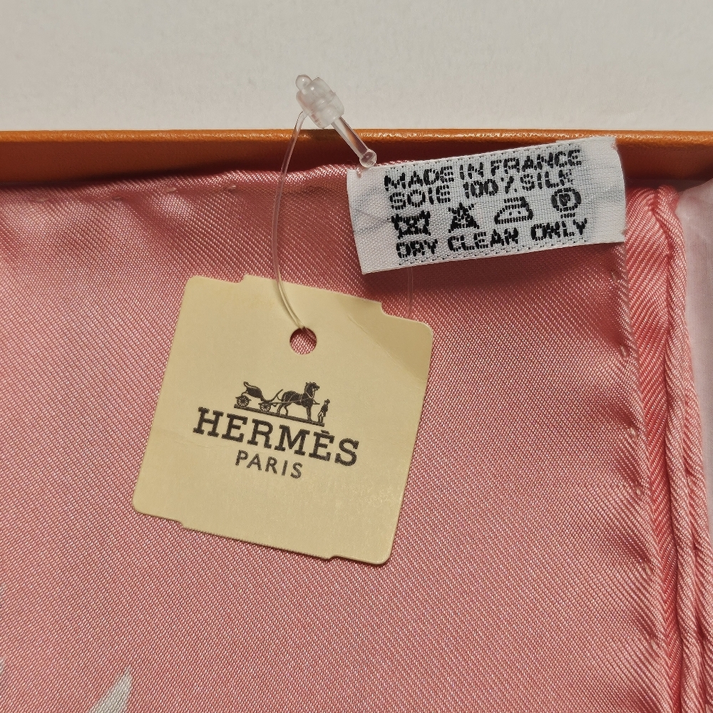 NWT Hermès Soirée de Gala Scarf Malabar / Rose Dragee 90 cm In Box - Picture 5 of 14